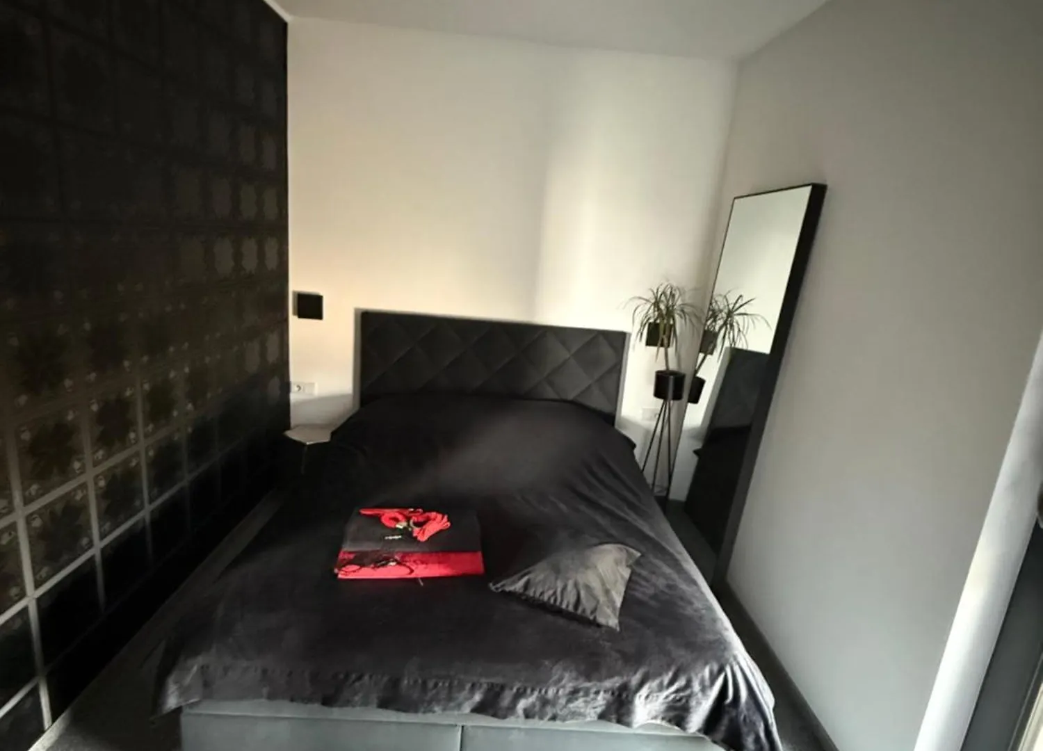 アパート Luksusowy Apartament 60 M Z Jacuzzi Oraz Z Ogrodkiem Na Dachu Na Wylacznosc ! クラクフ